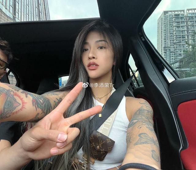 男女一起搓搓搓