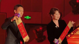 揉啊嗯~